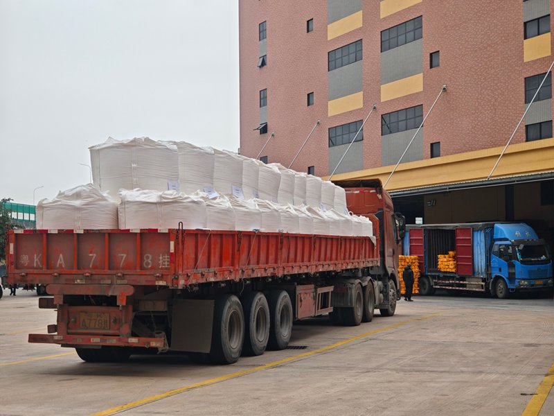 全储物流西樵百东仓库现场操作